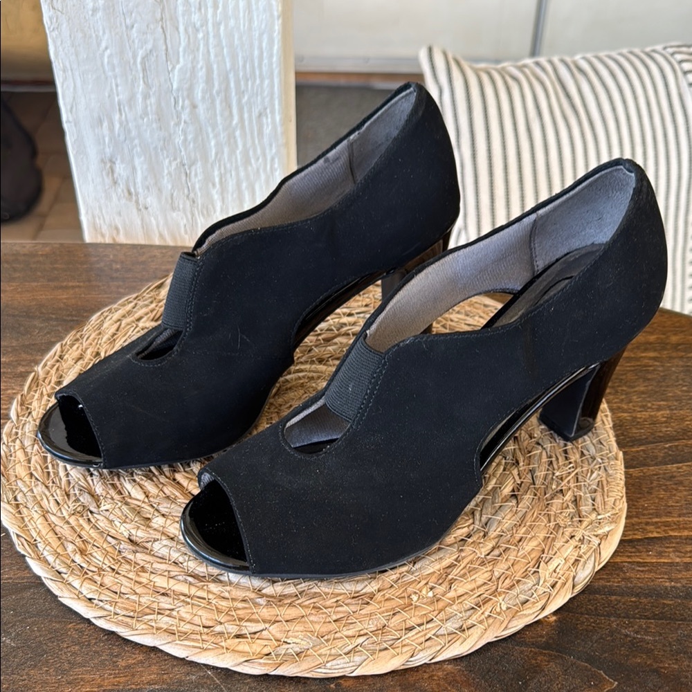 Life Stride Flex-Sole Women's Peep-Toe Heels (simply comfort)